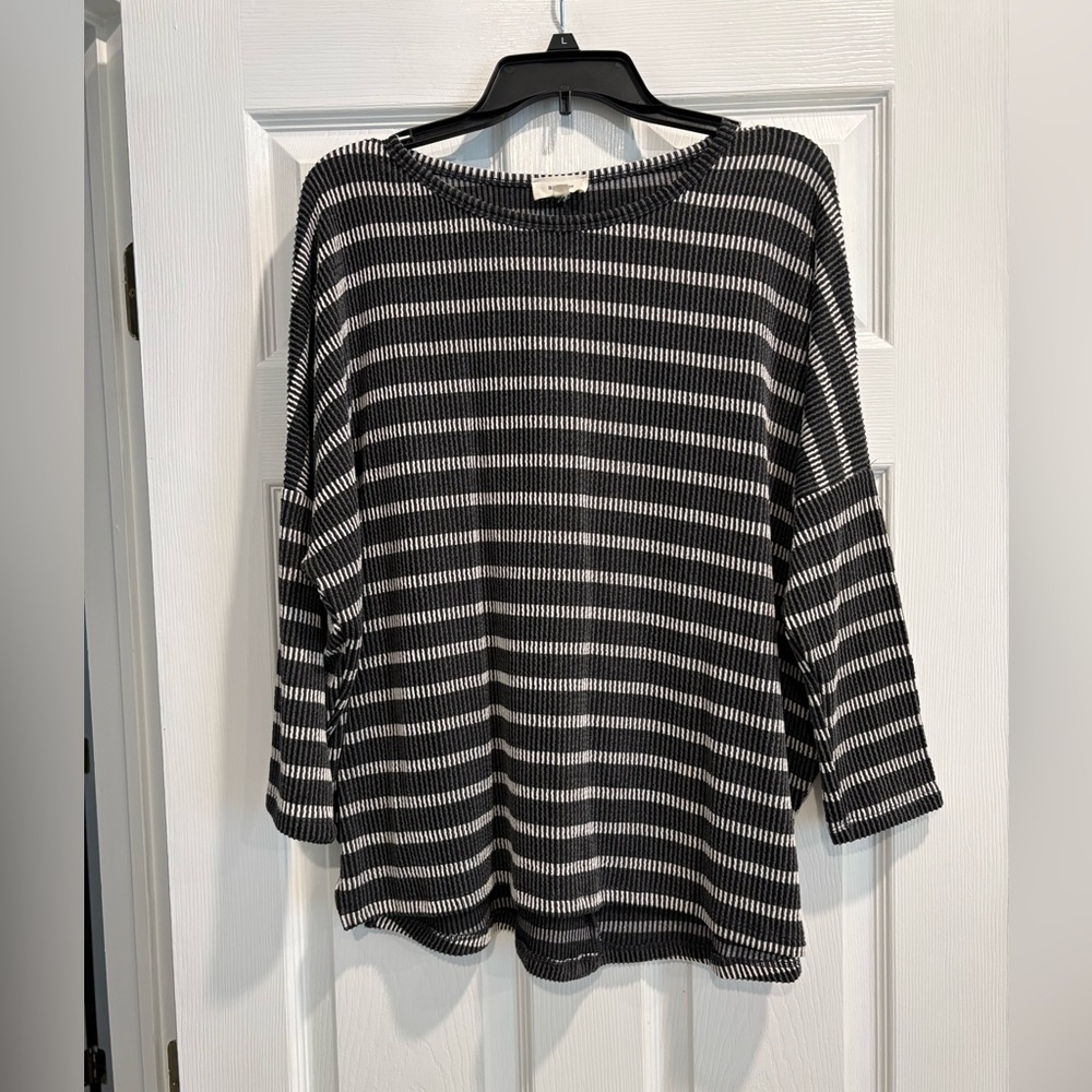 Striped Ribbed Long Sleeve Top, in Black
Perfect throw and go piece with legging